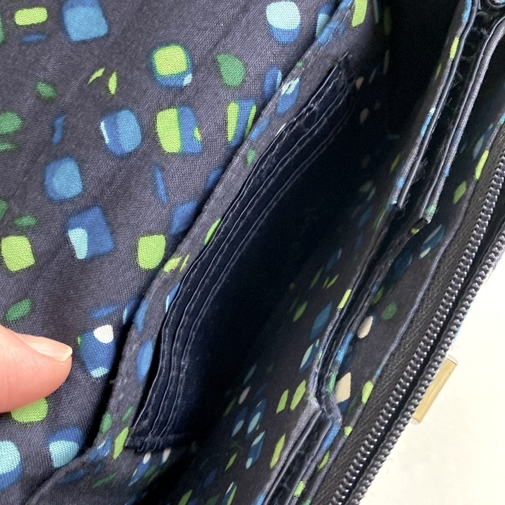 Vera Bradley - Your Turn Smartphone Wristlet - Ink Blue - Picture 5 of 11